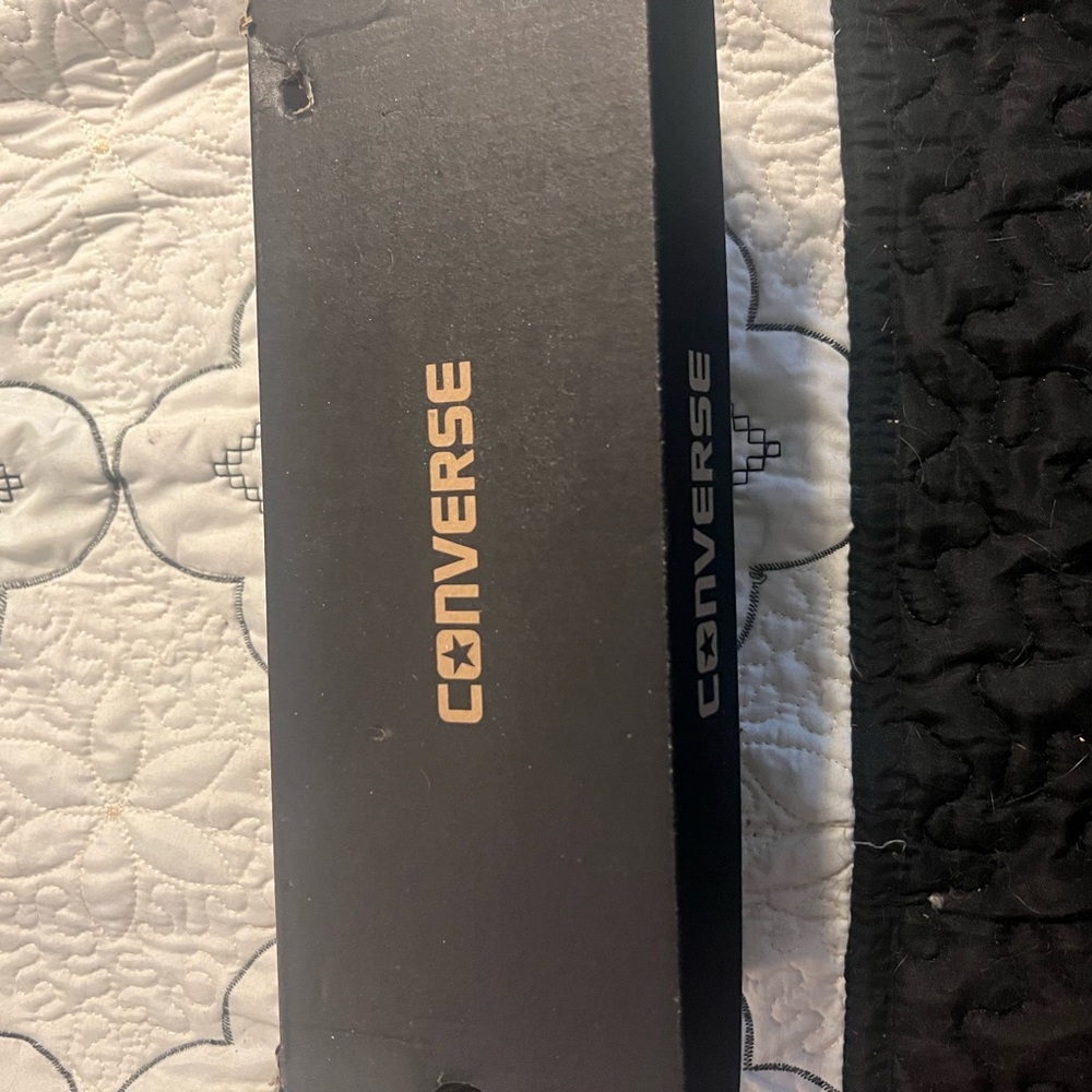 Converse Size 8 - Picture 4 of 6